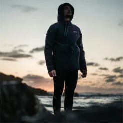 Mystic Star Sweat 2mm Neoprene Hoodie 11 Mystic Star Sweat 2mm Neoprene Hoodie -Mystic || Rip Curl || GILL Shop 202320Mystic20Star20Sweat202mm20Neoprene20Hoodie2021013120 20Black20Lifestyle201.700x700