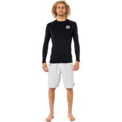 Rip Curl Mens Thermopro 1mm Long Sleeve Thermal Vest -Mystic || Rip Curl || GILL Shop 202320Rip20Curl20Mens20Thermopro201mm20Long20Sleeve20Thermal20Vest20WLYYAM20 20Black20front.700x700