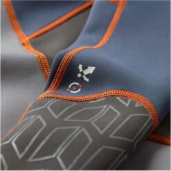 Gill Junior Zenlite 1.5mm Flatlock Neoprene Top -Mystic || Rip Curl || GILL Shop 32712 Gill Junior Zenlite 1.5mm Flatlock Neoprene Top 5003J Ocean Steel Grey 3.700x700