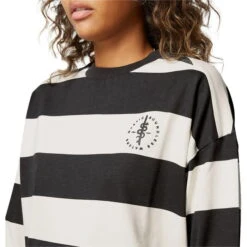 Mystic Womens The Stripe Tee -Mystic || Rip Curl || GILL Shop 41736 202220Mystic20Womens20The20Stripe20Tee2035105.23007020 20Black20Model20Close20Up.700x700