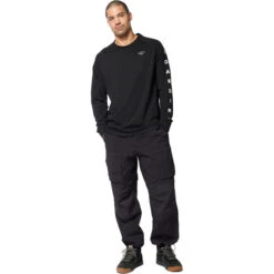 Mystic Mens Bolt Long Sleeve Tee -Mystic || Rip Curl || GILL Shop 43907 202320Mystic20Mens20Bolt20Long20Sleeve20Tee2035105.23015120 20Black front.700x700