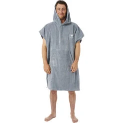 Rip Curl Mens Logo Hooded Towel Changing Robe / Poncho -Mystic || Rip Curl || GILL Shop 44665 202320Rip20Curl20Mens20Logo20Hooded20Towel20Changing20RobePoncho2000GMTO20 20Grey204.700x700