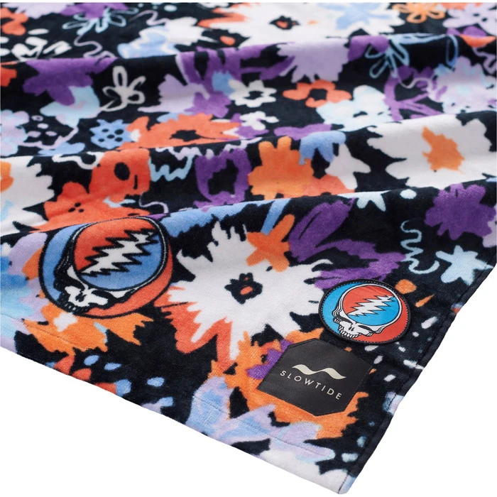 Slowtide Dead Flowers Beach Towel 4 Slowtide Dead Flowers Beach Towel - Image 2