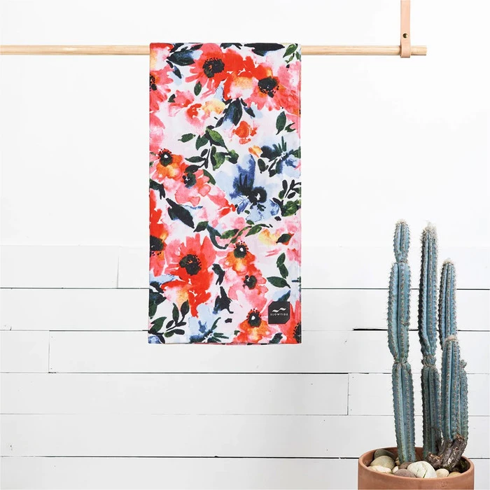 Slowtide Slowide Jade Beach Towel 5 Slowtide Slowide Jade Beach Towel - Image 3