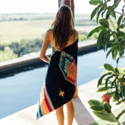 Slowtide Valen Beach Towel -Mystic || Rip Curl || GILL Shop 45979 202320Slowtide20Valen20Beach20Towel20SMST44920 20Black204.700x700