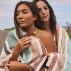 Slowtide Zoey Beach Towel -Mystic || Rip Curl || GILL Shop 45981 202320Slowtide20Zoey20Beach20Towel20ST88320 20Multi208.700x700